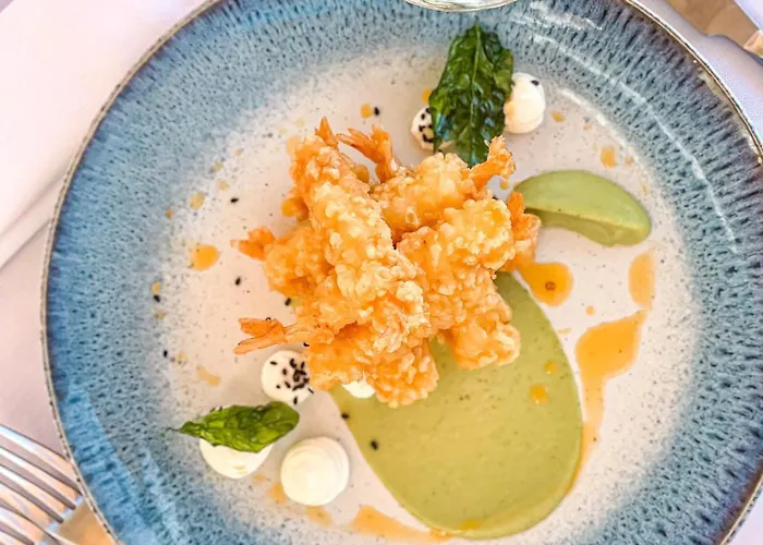 Fafa Aqua Blue Hotel *