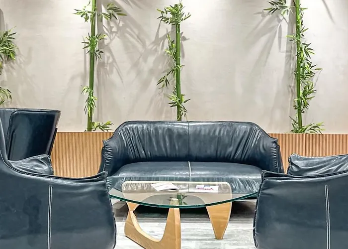 Fafa Aqua Blue * Golem (Tirana)